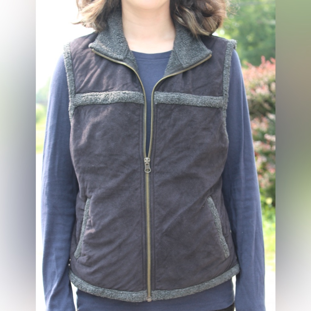 Black and Gray Vest with Fleece interior